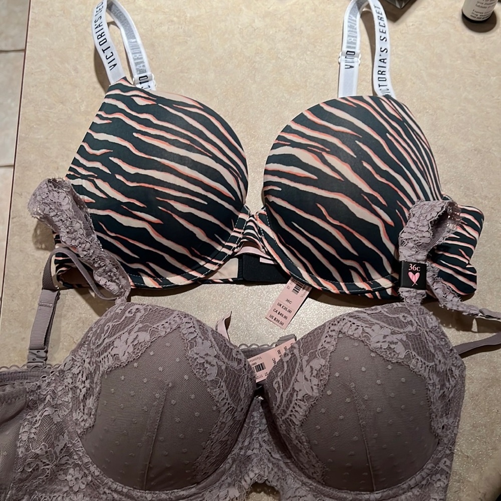2 Victoria’s Secret Bras